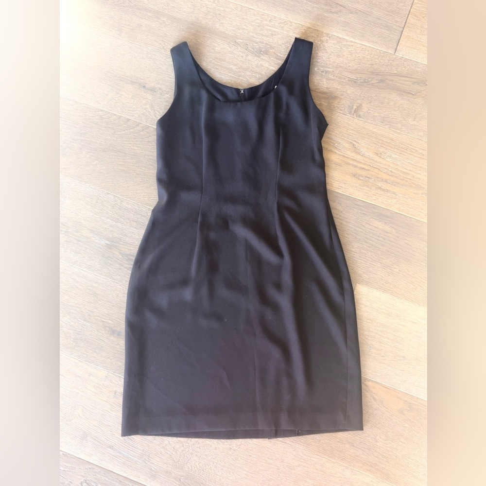 cleo Black Sleeveless Sheath Mini Dress
